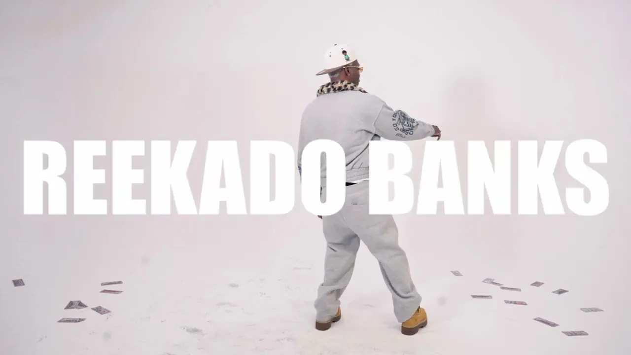 Reekado Banks - She Is Mine